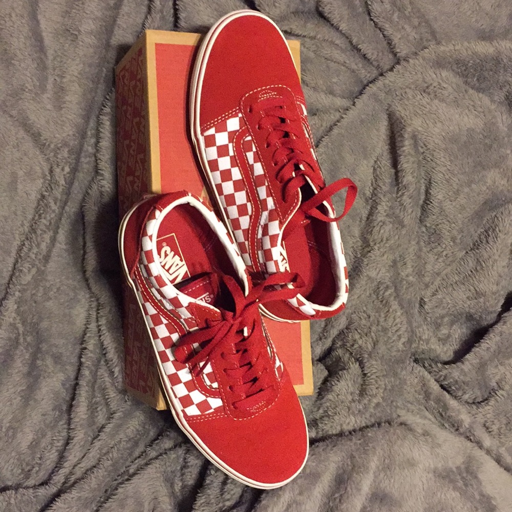 Red checkered old school vans old skool Vans
